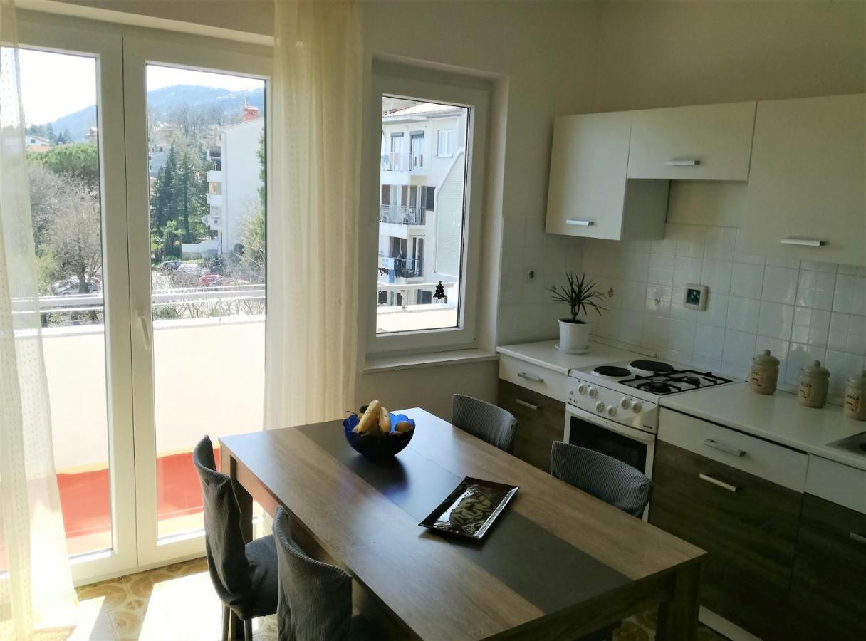 Leona Apartamento Lovran Exterior foto